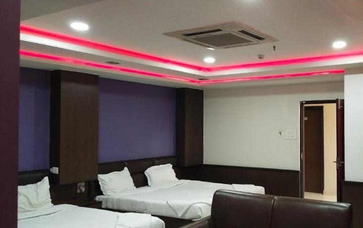 Hotel Vjr Residency By Hotelscart Haiderabad Buitenkant foto